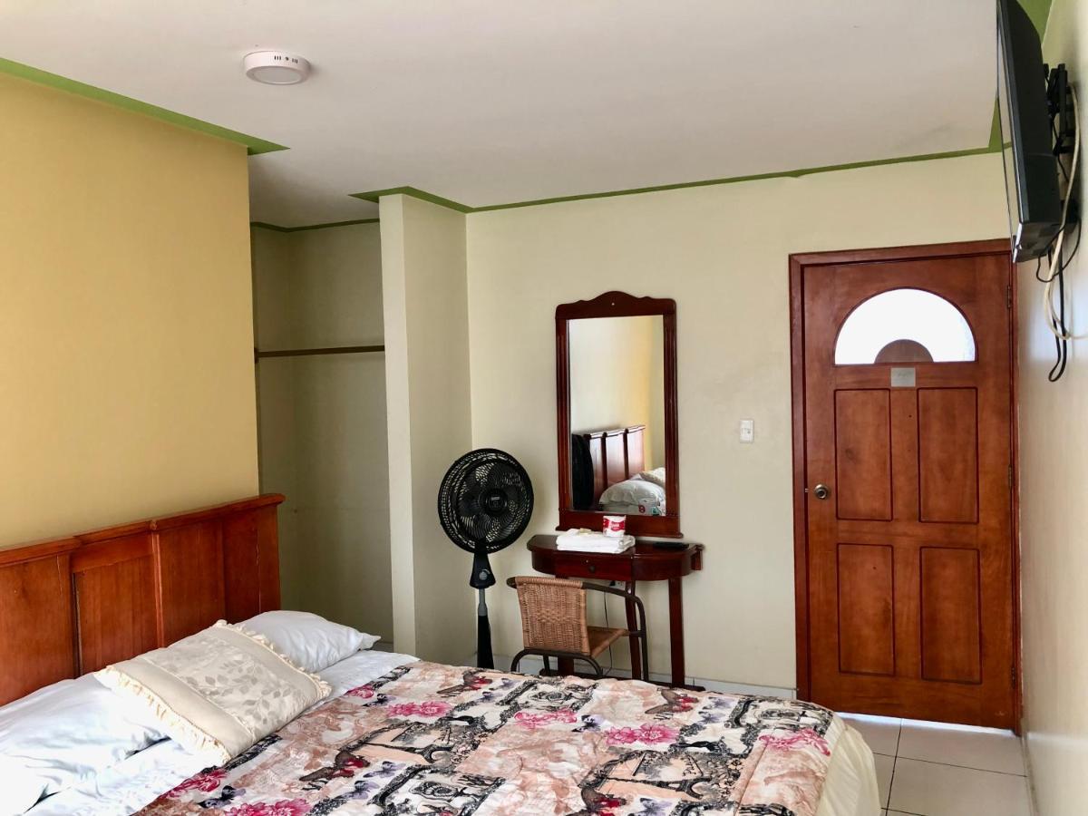 Hotel Cariamanga サント・ドミンゴ・デ・ロス・コロラドス エクステリア 写真